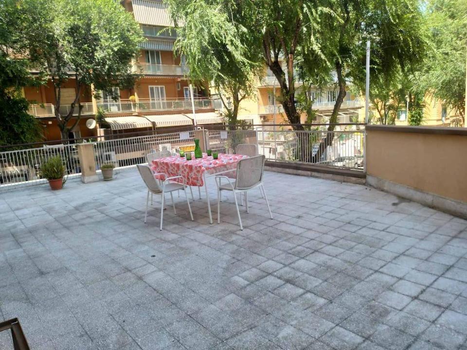 44oz With Terrace In Monteverde Apartamento Roma